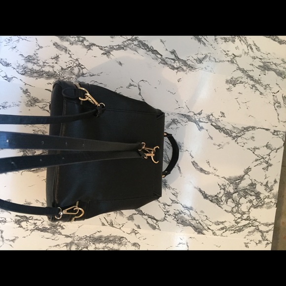 SOLD....NWOT Convertible Bag Pack - Picture 3 of 5